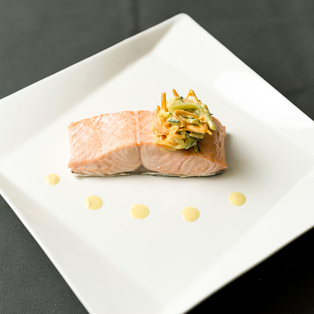 Pavé de saumon aux petits légumes 