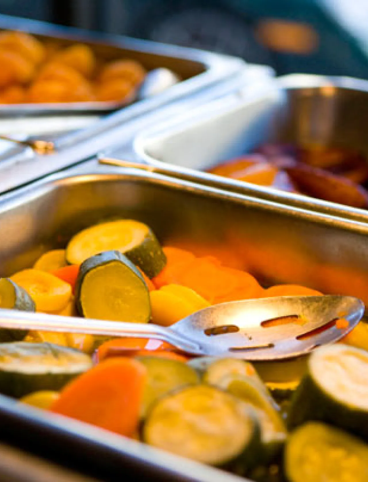 Menus para estudantes elaborados com produtos saudáveis e nutritivos